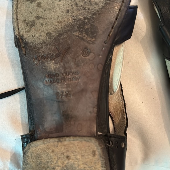 Marseil black and white Mary Jane lace up flats with cut out sides - Picture 3 of 4